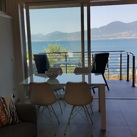 Il Sogno 2 Intera Con Piscina Privata Feriehus Torri Del Benaco