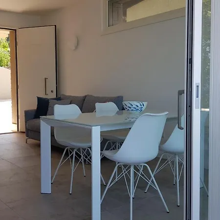 Il Sogno 2 Intera Con Piscina Privata Hébergement de vacances Torri Del Benaco